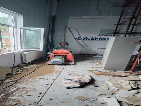 申扎地基基础下沉墙体裂缝加固注浆顶升施工