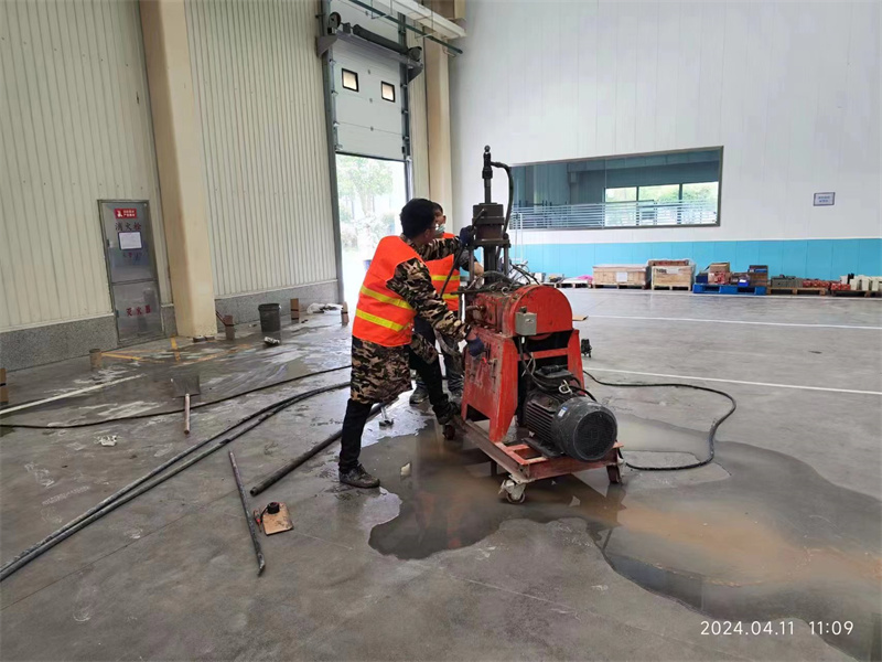 申扎厂房地面下沉塌陷注浆加固施工